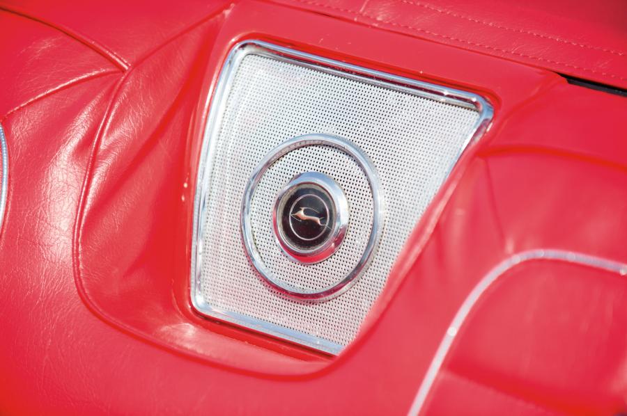  Chevrolet Impala Convertible 1961 года  (фото 6 из 16)